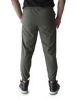 Jogger RULER tela ligera hombre color Verde olivo